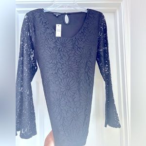 Talbots beautiful lace top with sheer bell sleeves. Fully lined size medium.